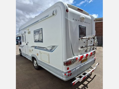 Auto-Trail Cheyenne 740s E 16