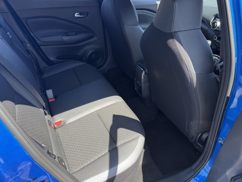 Nissan Juke 1.0 DiG-T 114 N-Connecta 5dr 35