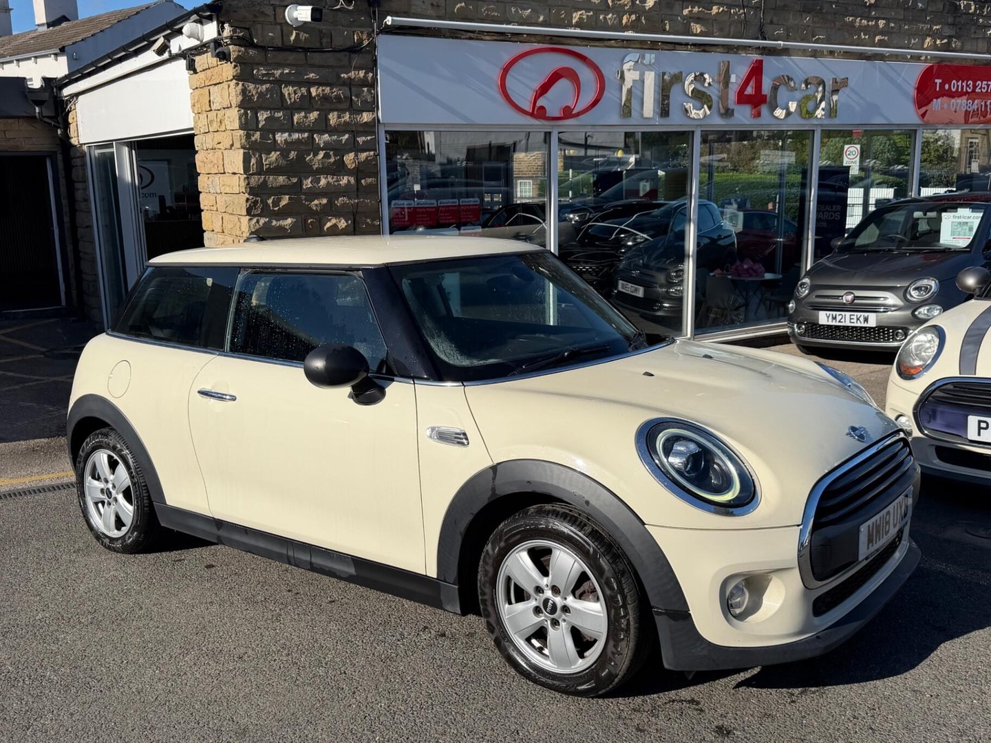 2018 MINI Hatch — image 3