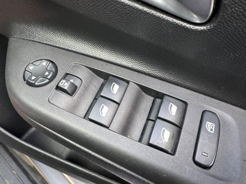 Vauxhall Corsa 1.2 Turbo SRi Premium Euro 6 (s/s) 5dr 33