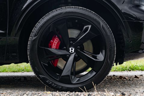 Bentley Bentayga V8 6