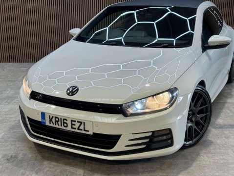 Volkswagen Scirocco 2.0 Scirocco R-Line BlueMotion Technology TDI Semi-Auto 3dr 36