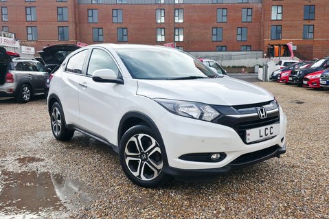 Honda HR-V 1.5 I-VTEC SE LOOK! JUST 49000 MILES! 4 MAIN DEALER SERVICES  1