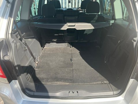 Vauxhall Zafira 1.7 EXCLUSIV CDTI 19