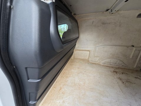 Peugeot Partner BLUE HDI SE L1 18