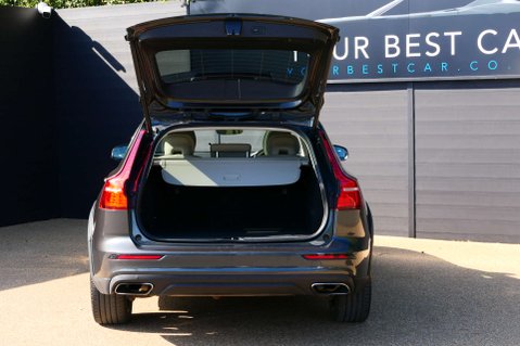 Volvo V60 2.0 V60 Cross Country D4 AWD Auto 4WD 5dr 19