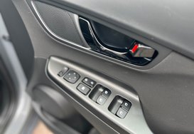 Hyundai KONA 1.6 h GDI PREMIUM AUTO PETROL HYBRID 24