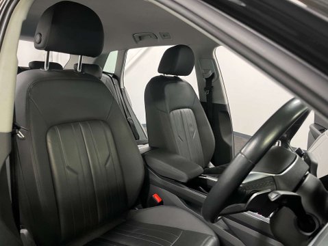 Audi E-Tron e-tron Technik 50 Quattro 4WD 5dr 11