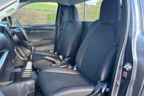 Isuzu D-Max Utility Single Cab 4x4 Pickup 3