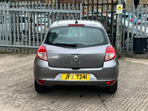 Renault Clio DYNAMIQUE TOMTOM 16V 22