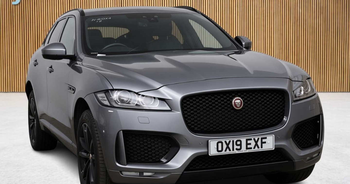 2019 Jaguar F-pace