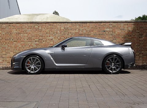 Nissan GT-R 550 Recaro Edition 5