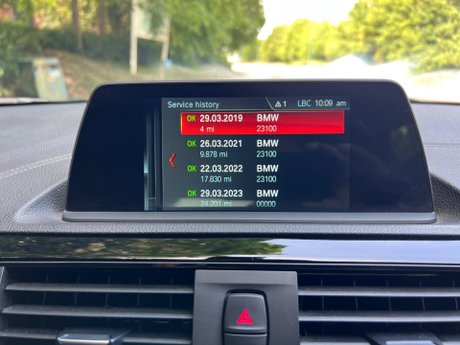 BMW 1 Series 1.5 118i GPF M Sport Shadow Edition Auto Euro 6 (s/s) 5dr 29