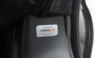 McLaren 765LT 28