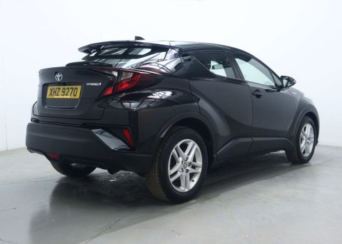 Toyota C-HR 1.8 C-HR Icon HEV CVT 5dr 12