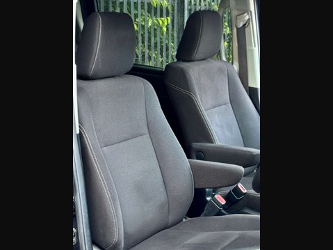 Toyota Esquire Hybrid 1.8 Hybrid Xi Edition 7