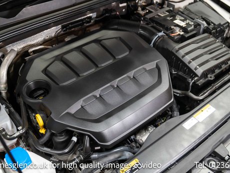 Volkswagen Golf 2.0 Golf R TSi 4Motion Semi-Auto 4WD 5dr 23