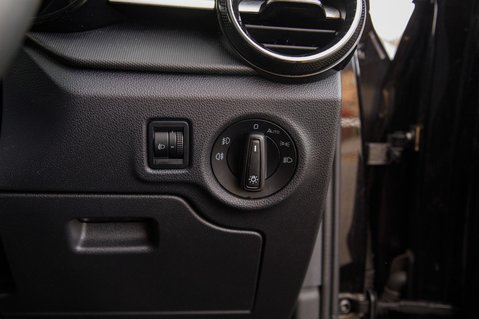 Skoda Fabia COLOUR EDITION TSI 15