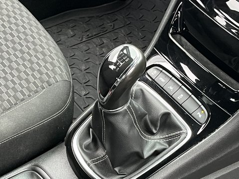 Vauxhall Astra 1.6 CDTi 16V 136 SRi 5dr 21