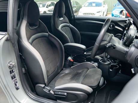 Mini Hatch 2.0 John Cooper Works 3dr 3