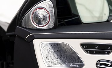 Mercedes-Benz S Class L Saloon 27