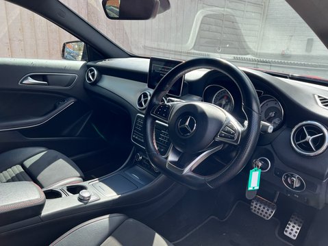 Mercedes-Benz GLA Class 2.1 GLA220d AMG Line (Premium) SUV 5dr Diesel 7G-DCT 4MATIC Euro 6 (177 ps) 10