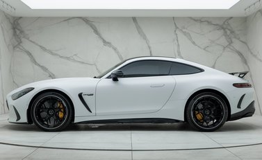 Mercedes-Benz Amg GT 63 Ultimate 5