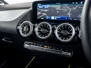 Mercedes-Benz EQA EQA 350 AMG Line Premium Plus 4M 4WD 5dr 35