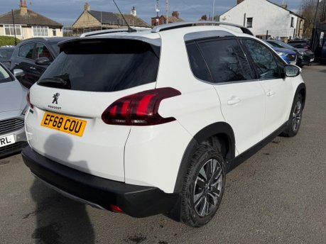 Peugeot 2008 ALLURE PREMIUM 9