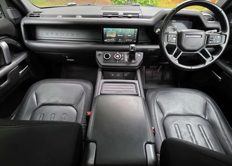Land Rover Defender 2.0 Defender X-Dynamic HSE Auto 4WD 5dr 10