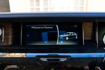 Rolls-Royce Phantom 8 17