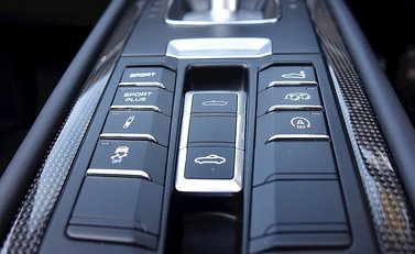 Porsche Boxster GTS 18