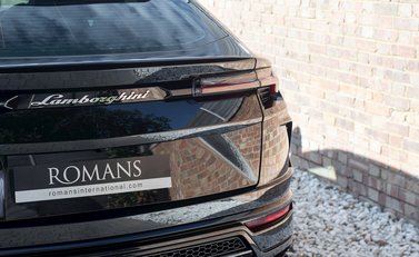 Lamborghini Urus 25