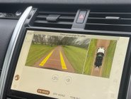 Land Rover Discovery METROPOLITAN EDITION MHEV 10