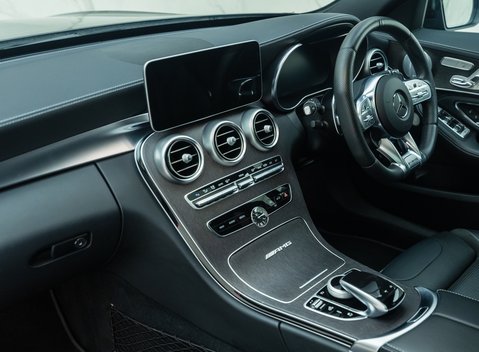 Mercedes-Benz C Class AMG C 63 ESTATE 17