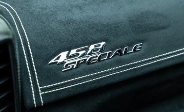 Ferrari 458 Speciale 19