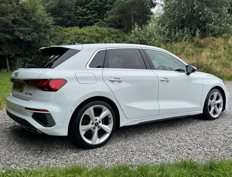 Audi A3 1.5 A3 Sportback 35 TFSI MHEV S Line Semi-Auto 5dr 9
