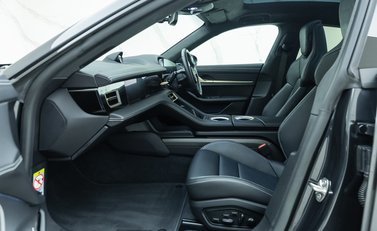 Porsche Taycan TURBO S 19