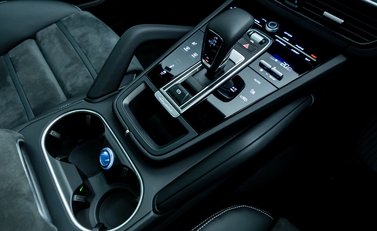 Porsche Cayenne GTS Coupe 23