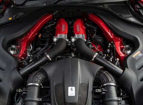 Ferrari Portofino 32