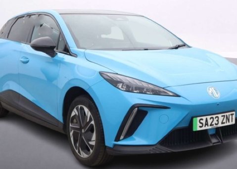 MG MG4 64kWh Trophy Long Range Hatchback 5dr Electric Auto (203 ps) 1