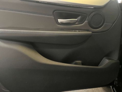 BMW 2 Series 2.0 220i M Sport Auto 5dr 32