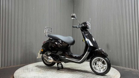 Piaggio Vespa Primavera 2026 ONLY 1K STUNNING 125CC SCOOTER 1 OWNER 2