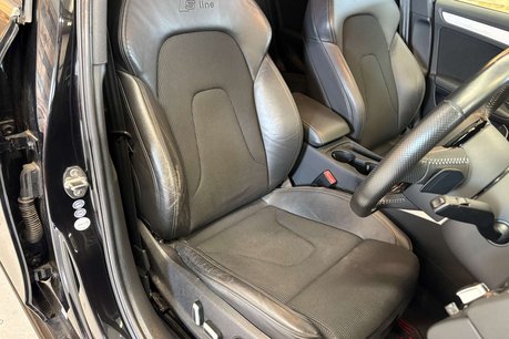 Audi A4 2.0 TFSI S line Estate 5dr Petrol S Tronic quattro Euro 5 (s/s) (211 ps) 22