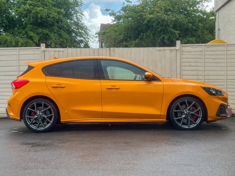 Ford Focus 2.3T EcoBoost ST Hatchback 5dr Petrol Manual Euro 6 (s/s) (280 ps) 6