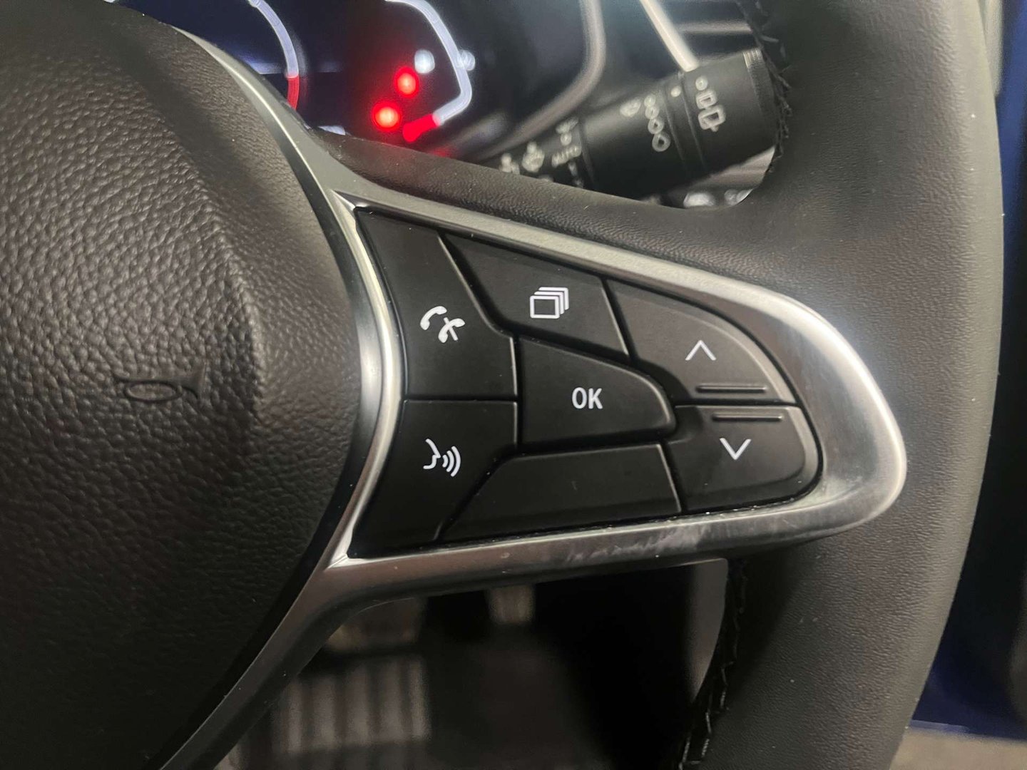 2023 Renault Clio — image 15