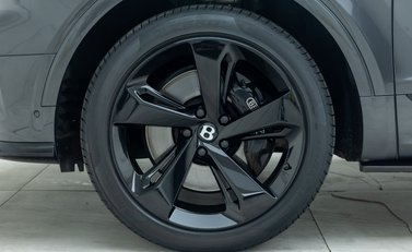 Bentley Bentayga V8 First Edition 33