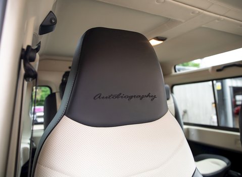 Land Rover Defender 90 Autobiography Edition 13