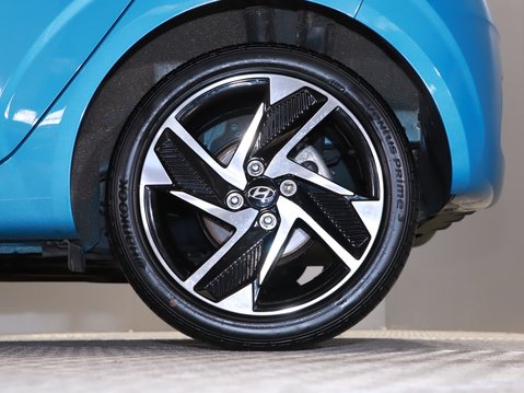 Hyundai i10 1.0 MPi Premium 5dr Auto 15