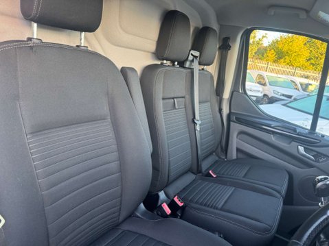 Ford Transit Custom 2.0 300 EcoBlue Limited Panel Van 5dr Diesel Manual L2 H1 Euro 6 (s/s) (130 29